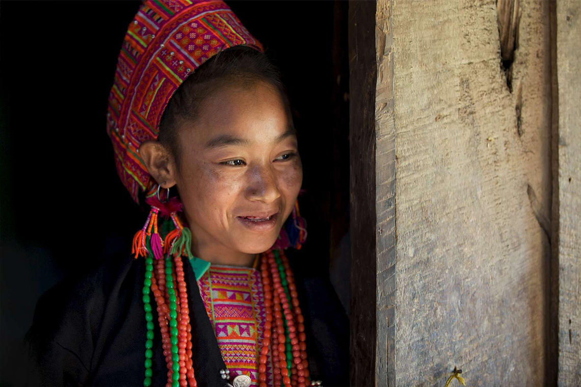 Akha Pala - Young Woman