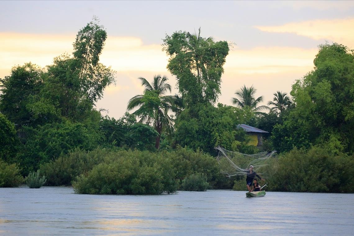 Fisher at 4000 Islands